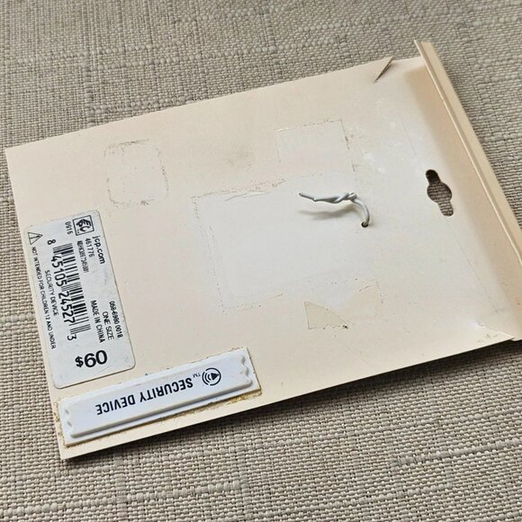 Footnotes Good Luck Charm Crystals Accent Leafs Charm Only - Picture 10 of 10